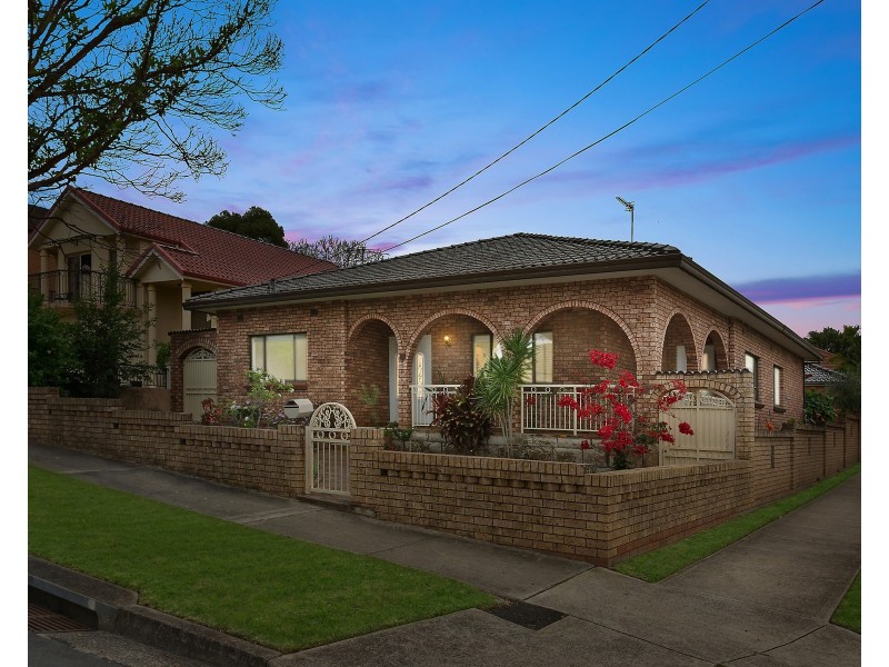 17 Grey Street, Carlton NSW 2218