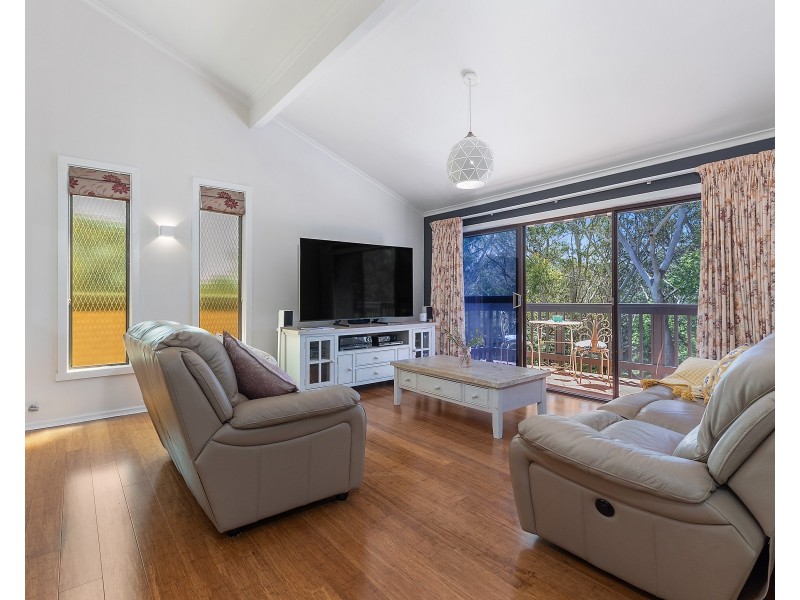 64 Allwood Crescent, Lugarno NSW 2210