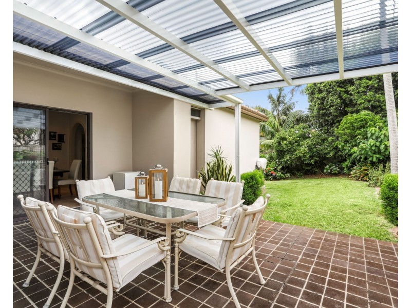 6 Shirley Avenue, Roselands NSW 2196