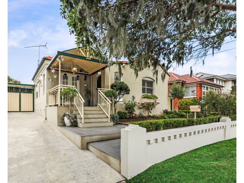 7 Carrisbrook Avenue, Bexley North NSW 2207