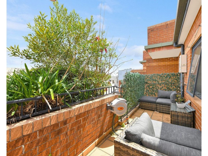 8/370 Forest Road, Bexley NSW 2207