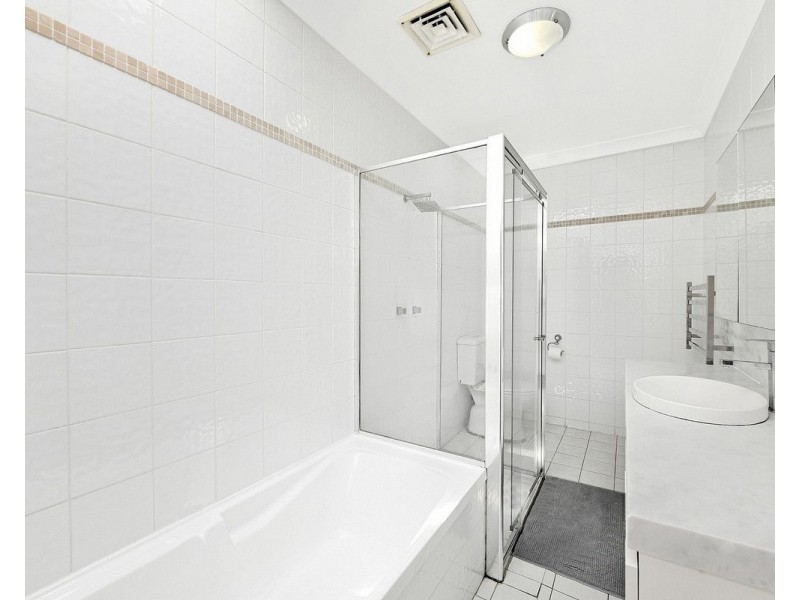 8/370 Forest Road, Bexley NSW 2207