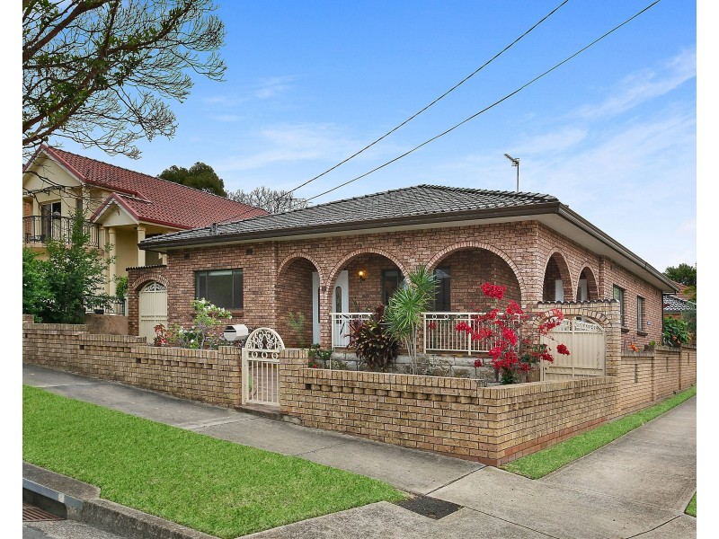 17 Grey Street, Carlton NSW 2218