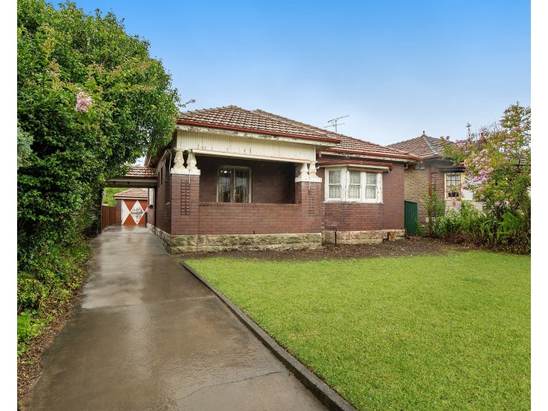 4 Halley Avenue, Bexley NSW 2207