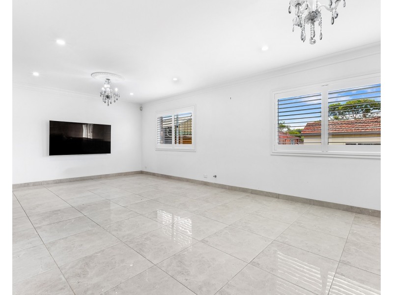 23 Berring Avenue, Roselands NSW 2196