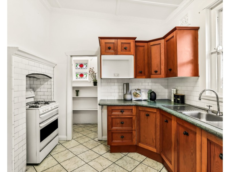 38 Planthurst Road, Carlton NSW 2218