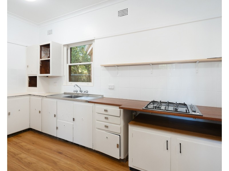 7 Low Street, Hurstville NSW 2220