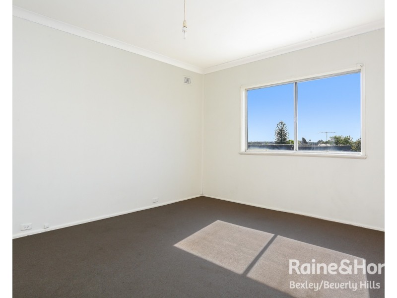 1/323 Forest Rd, Bexley NSW 2207