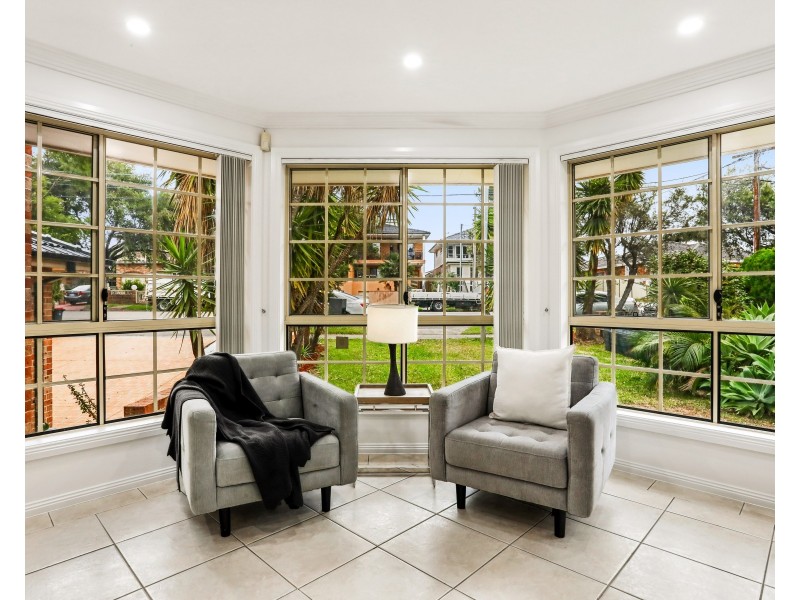 24 Mount Avenue, Roselands NSW 2196