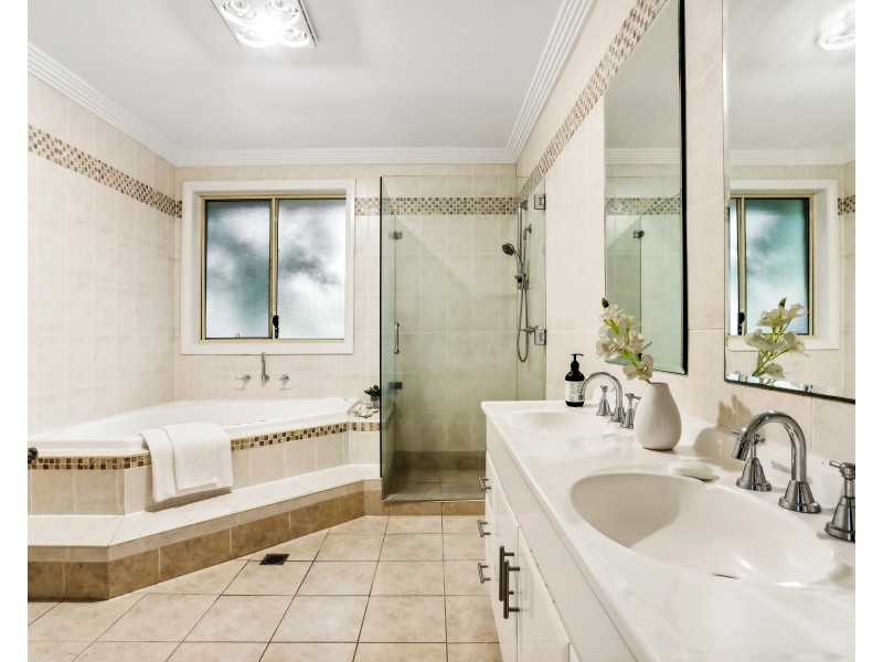 24 Mount Avenue, Roselands NSW 2196