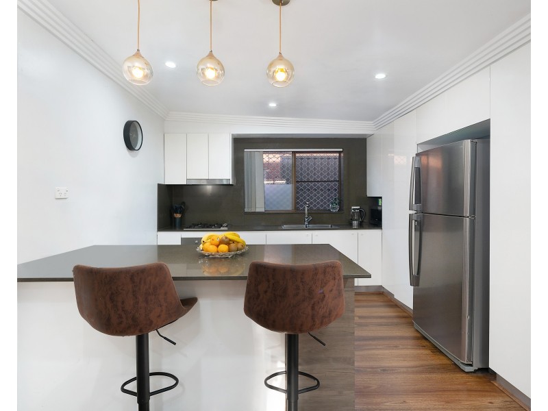 4 Penshurst Road, Roselands NSW 2196