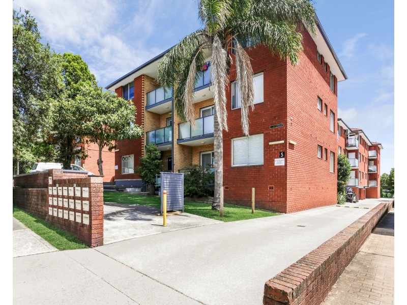 5/5 Phillip Street, Roselands NSW 2196