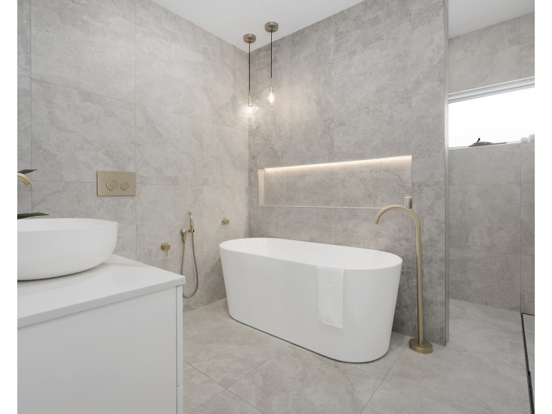 42 Forsyth Street, Kingsgrove NSW 2208