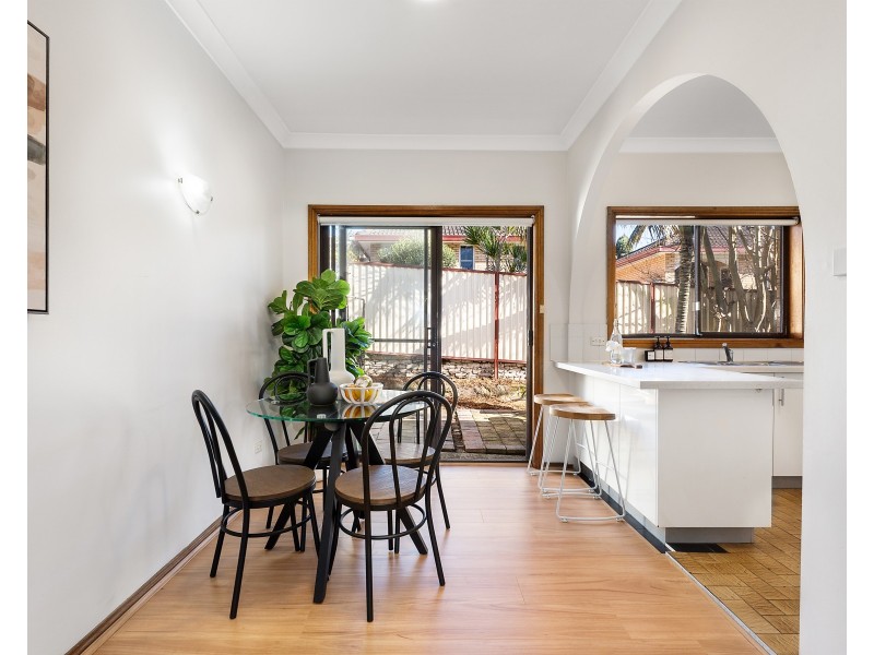 2/6 Arthur Street, Bexley NSW 2207
