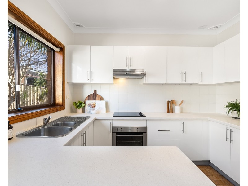 2/6 Arthur Street, Bexley NSW 2207