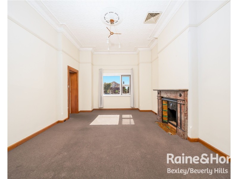 1/51 Gloucester Road, Hurstville NSW 2220
