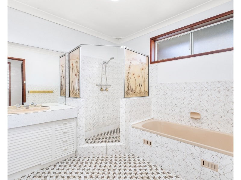 21 Enid Avenue, Roselands NSW 2196