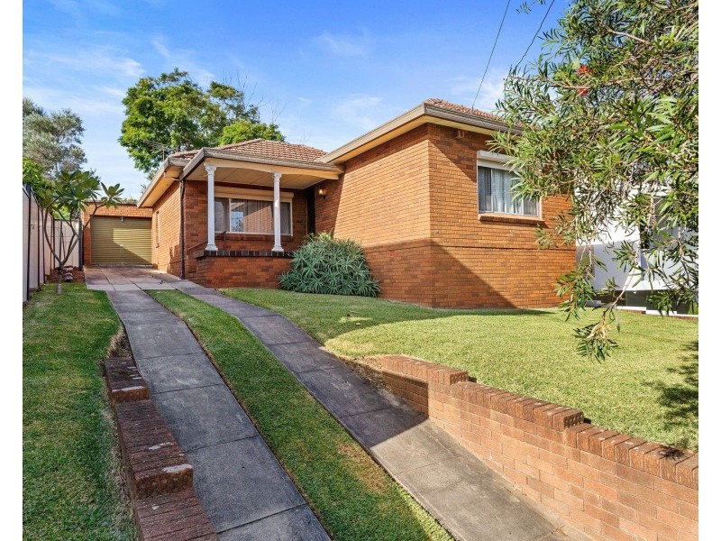 2A Springfield Avenue, Roselands NSW 2196