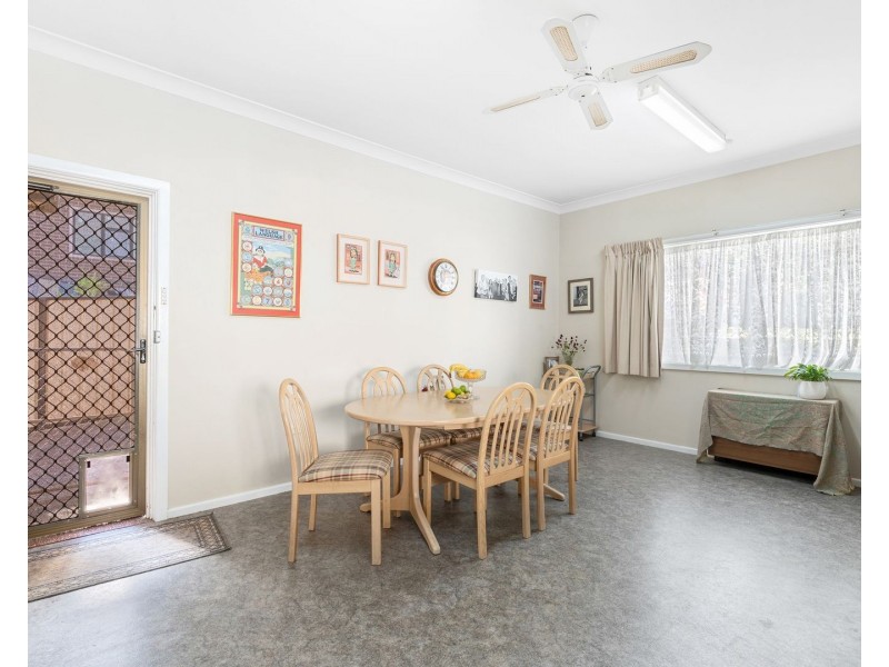 2A Springfield Avenue, Roselands NSW 2196