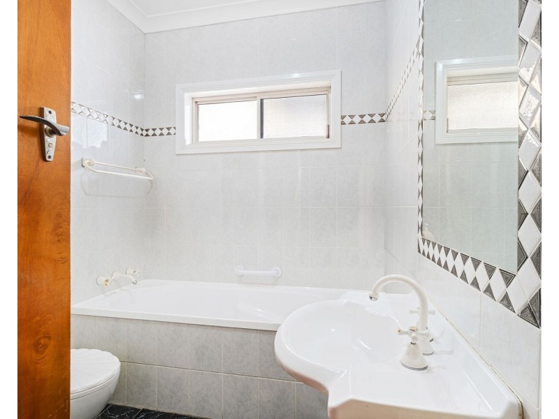 2A Springfield Avenue, Roselands NSW 2196