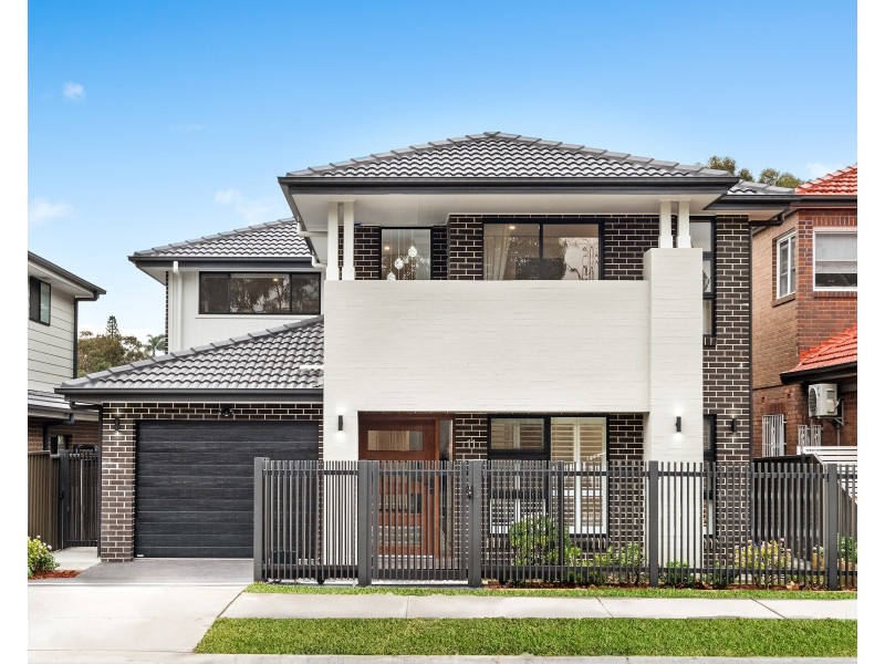 11 Kingsgrove Avenue, Kingsgrove NSW 2208