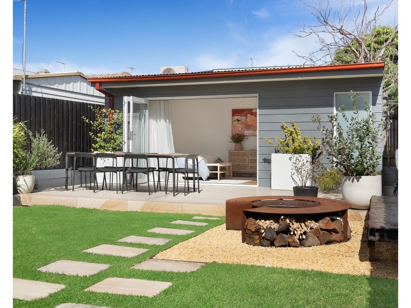 33 Tabrett Street, Banksia NSW 2216