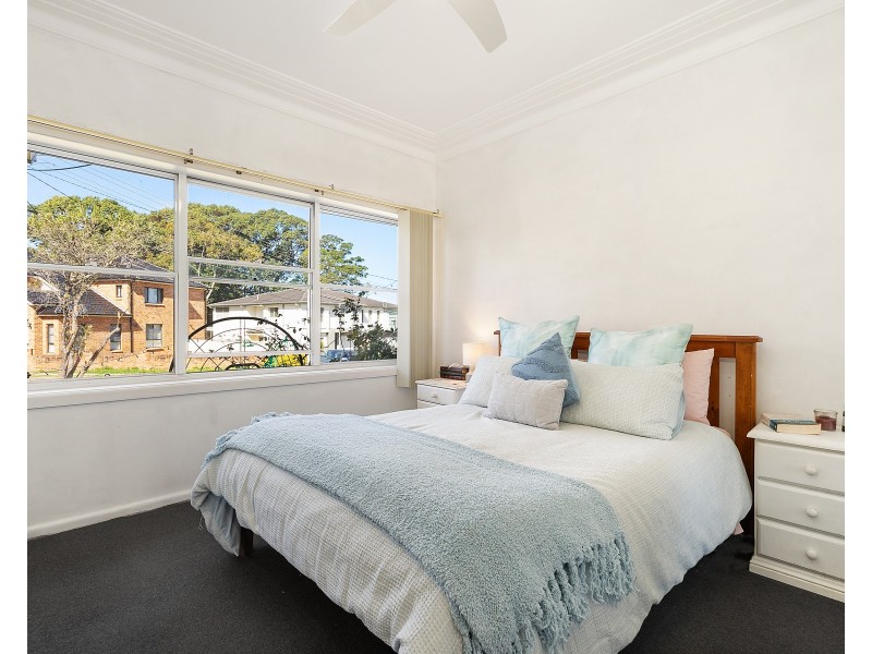 18 Macpherson Street, Hurstville NSW 2220