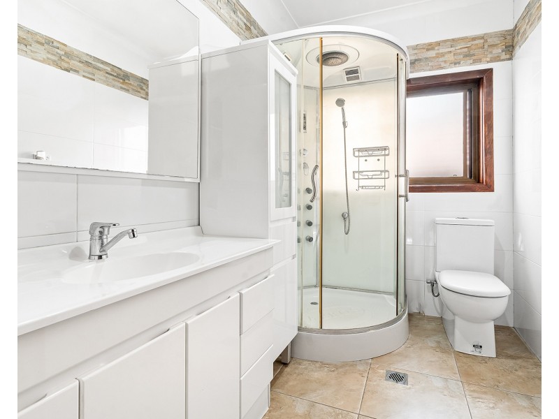 11 Rosebank Avenue, Kingsgrove NSW 2208