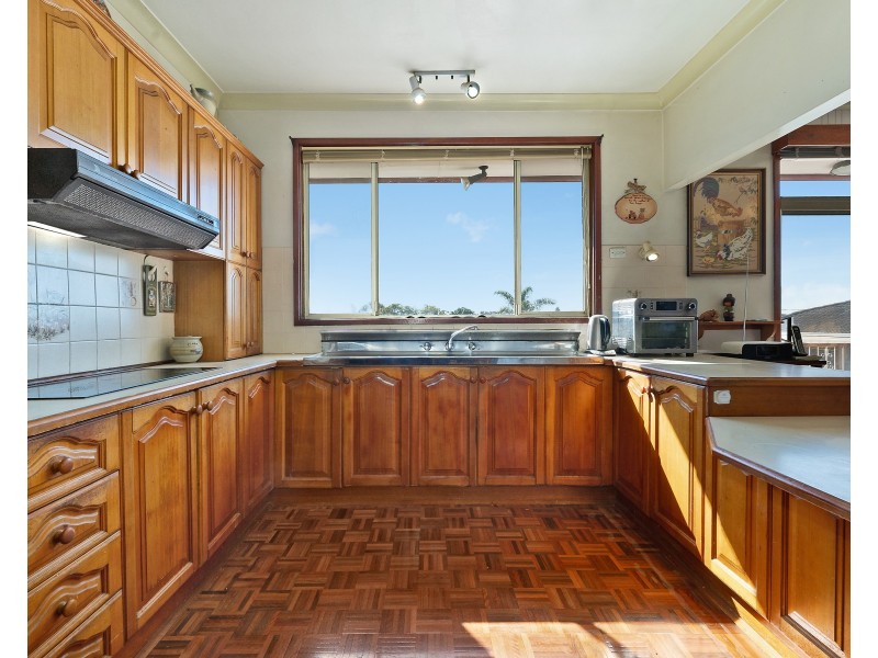 9 Bellingara Road, Sylvania NSW 2224