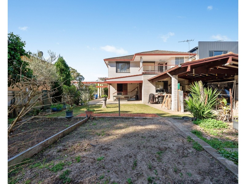 9 Bellingara Road, Sylvania NSW 2224