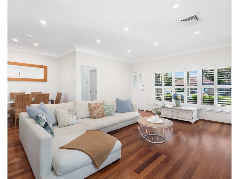 35 Lynwen Crescent, Banksia NSW 2216