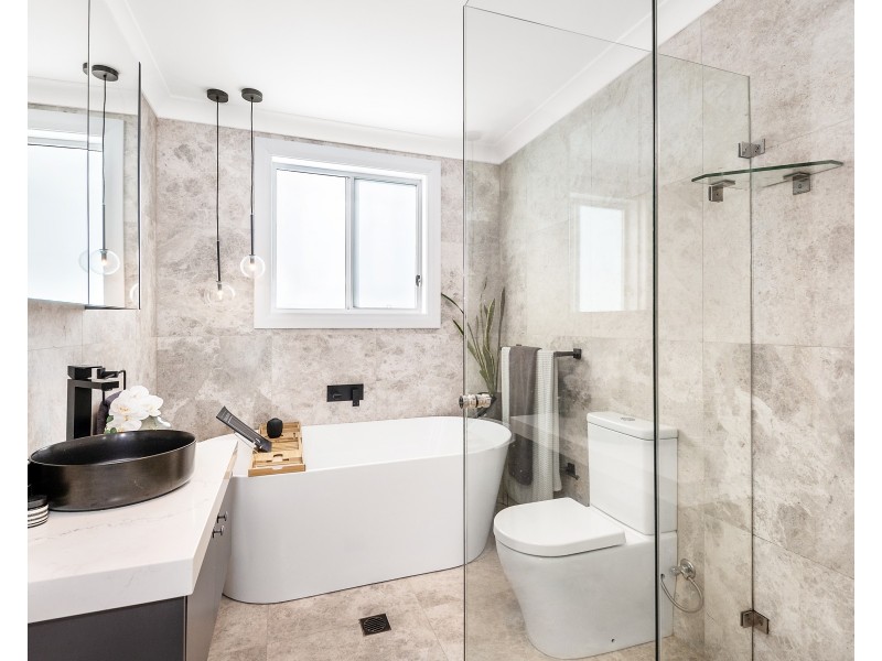 10 Leslie Road, Bexley NSW 2207