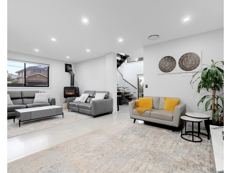 46 Roseview Avenue, Roselands NSW 2196