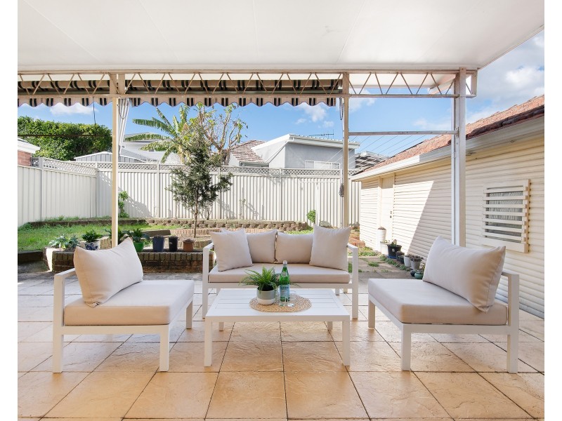 30 Raymond Avenue, Roselands NSW 2196