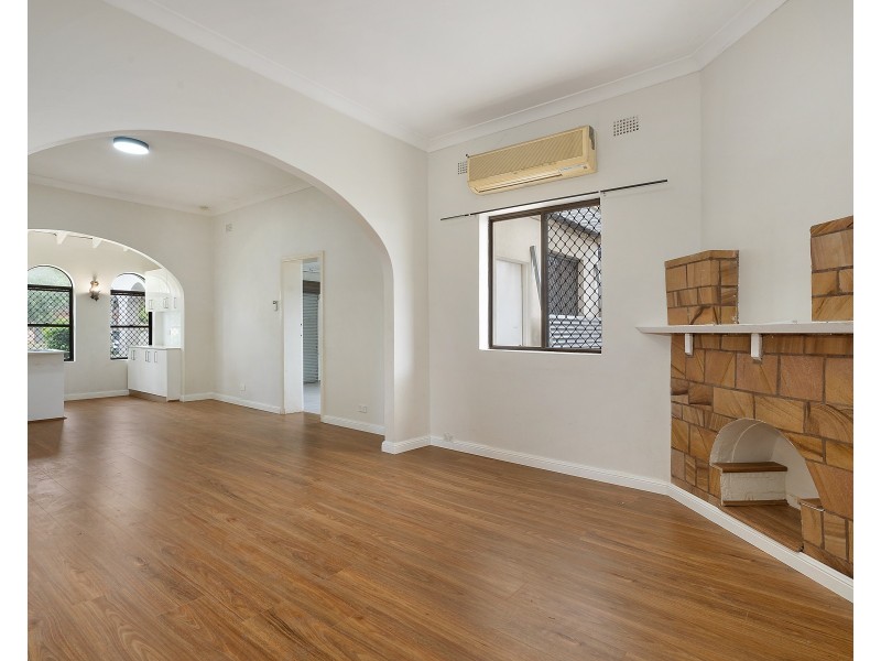 8 Westbourne Street, Bexley NSW 2207