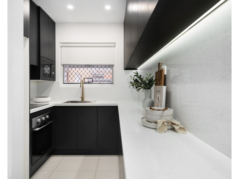 2/10 Dunmore Street North, Bexley NSW 2207