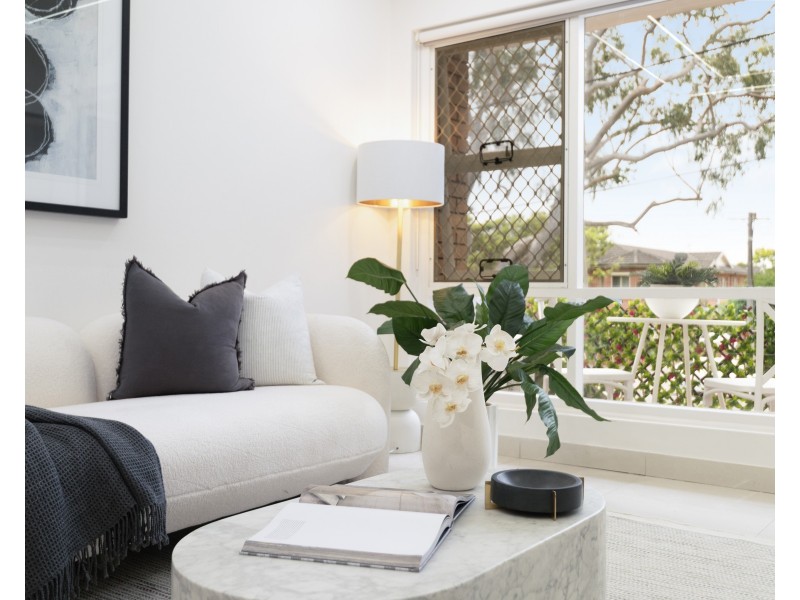 2/10 Dunmore Street North, Bexley NSW 2207