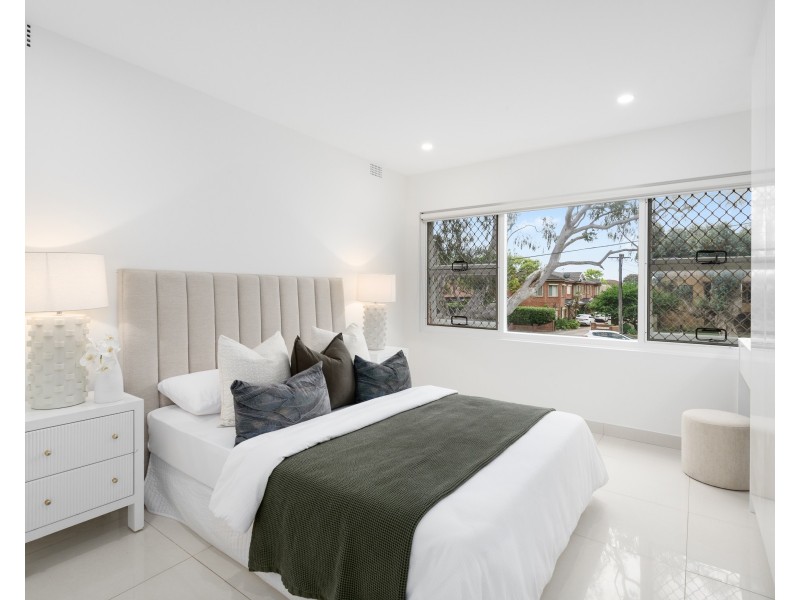 2/10 Dunmore Street North, Bexley NSW 2207