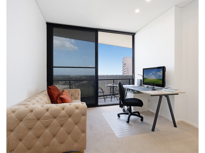 1504/6a Atkinson St, Liverpool NSW 2170