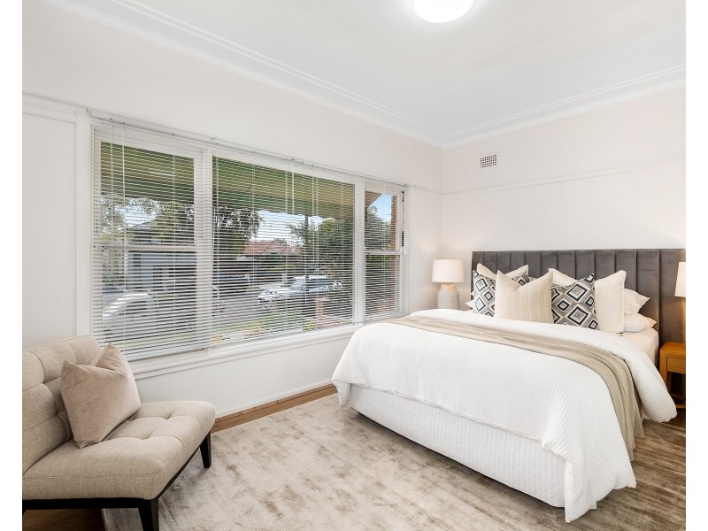 20 Daisy Street, Roselands NSW 2196