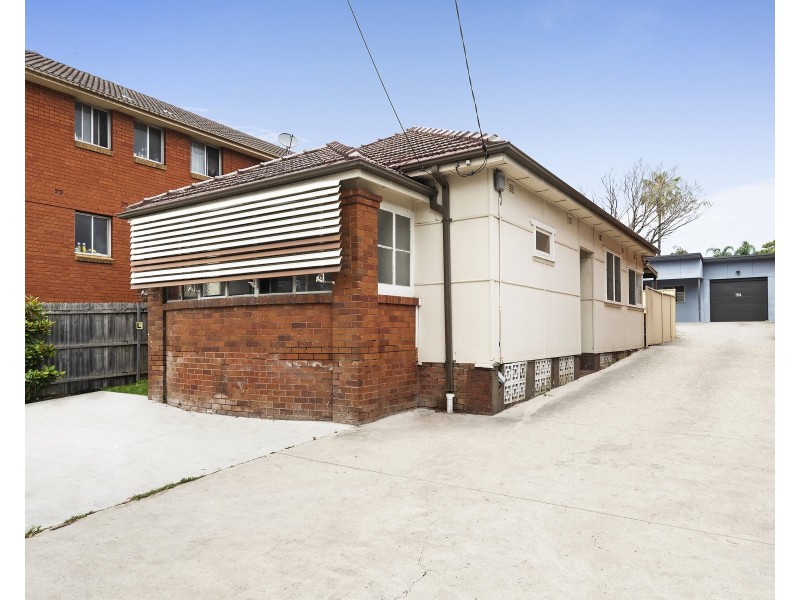 19 Chapel Street, Roselands NSW 2196