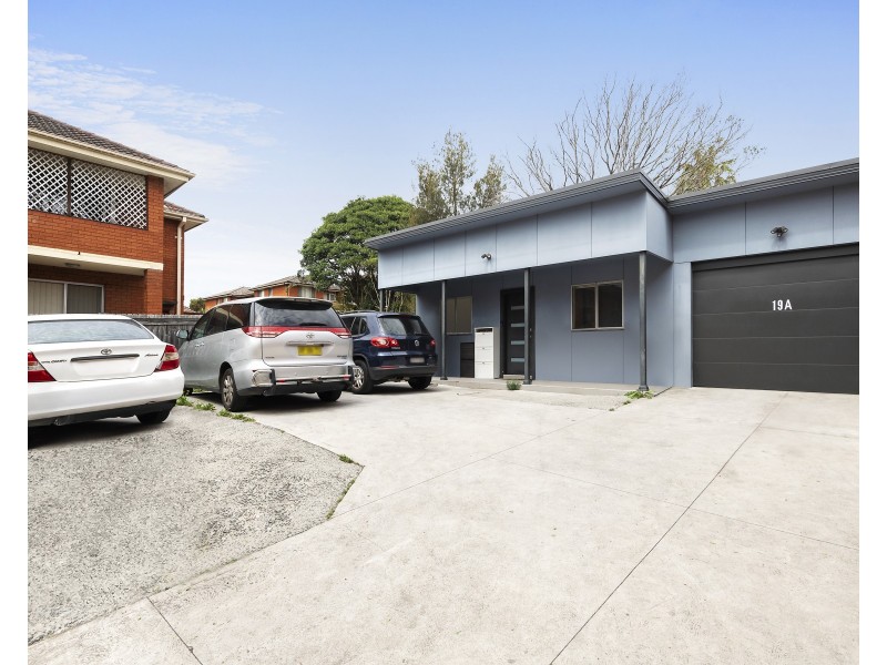 19 Chapel Street, Roselands NSW 2196