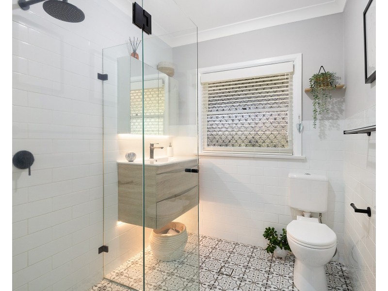 35 Lynwen Crescent, Banksia NSW 2216