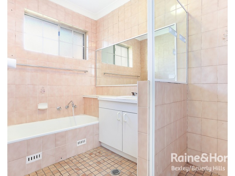 13/26-30 Hampton Court Road, Carlton NSW 2218