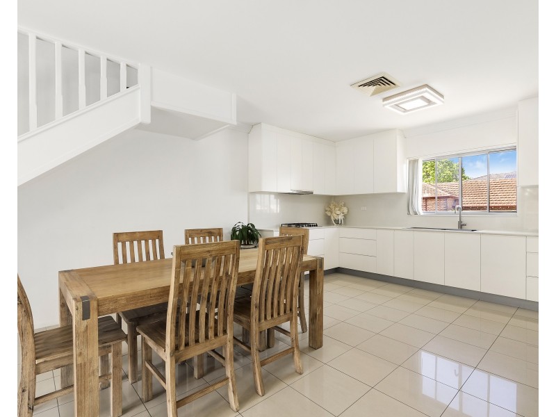 1/74 Connemarra Street, Bexley NSW 2207