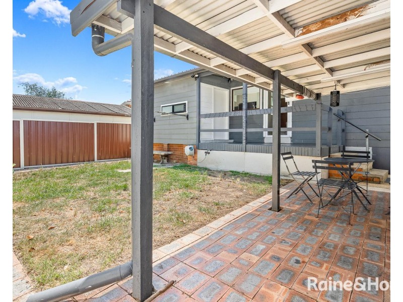 32 Leigh Avenue, Roselands NSW 2196