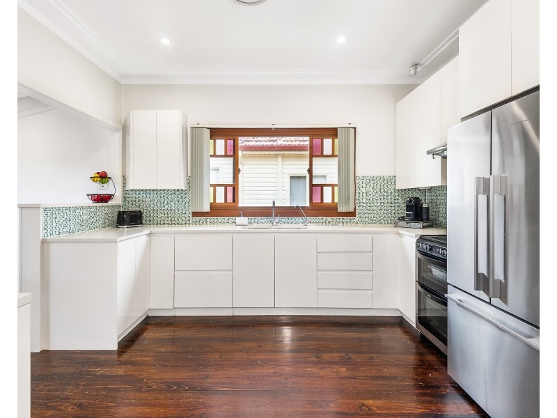 23 Roseview Avenue, Roselands NSW 2196