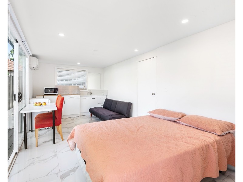 88 Bonds Road, Roselands NSW 2196