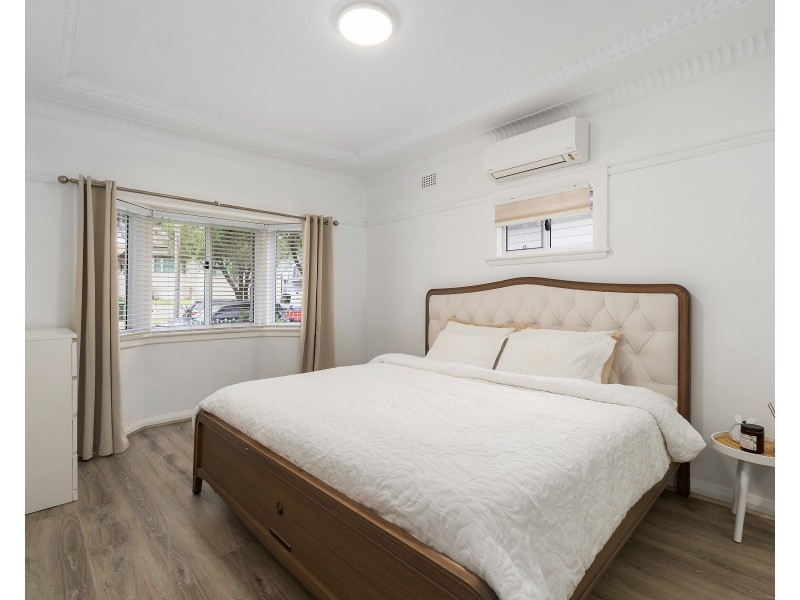 6 Parkland Avenue, Punchbowl NSW 2196