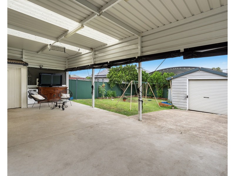 6 Parkland Avenue, Punchbowl NSW 2196